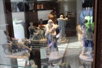 Sale Image for Large Public Auction