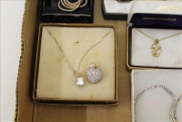 Sale Image for Large Public Auction