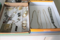 Sale Image for Absolute Real Estate & Contents Auction