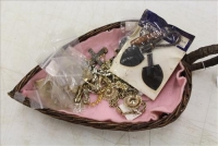 Sale Image for Large Public Auction