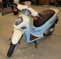 Sale Image for Large Public Auction