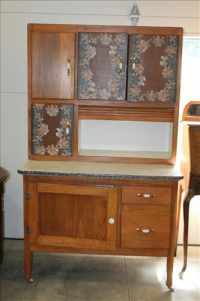 Sale Image for Large Public Auction