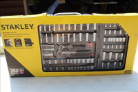 Sale Image for Real Estate & Contents