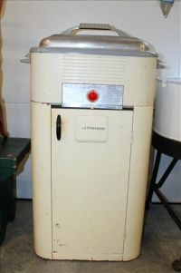 Sale Image for Large Public Auction