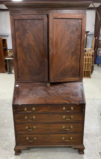 Sale Image for Second November Online 2021