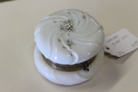 Sale Image for Super Antique Auction Online