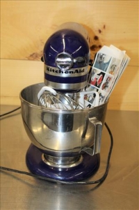 Sale Image for Large Public Auction