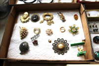 Sale Image for Real Estate &amp; Contents