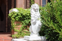 Sale Image for The Knoll Mansion Anitques & Collectibles