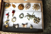 Sale Image for Real Estate &amp; Contents