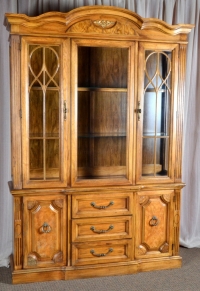 Sale Image for New Year's Multi-Estate Live & Internet Auction