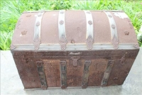 Sale Image for Large Public Auction