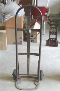 Sale Image for Large Public Auction