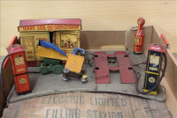 Sale Image for Large Public Auction