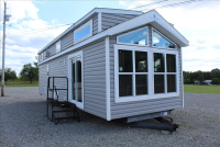 Sale Image for Dennis Trailers Inc. Liquidation Auction