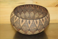 Sale Image for Large Public Auction