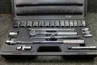 Sale Image for Large Public Auction