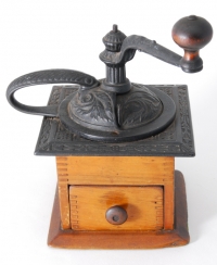 Sale Image for New Year's Multi-Estate Live & Internet Auction