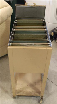 Sale Image for Large Public Auction