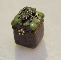 Sale Image for Special May Antique Auction Online Only