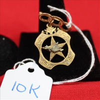 Sale Image for Large Public Auction