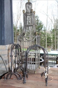 Sale Image for Spectacular Large Public Auction