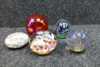 Sale Image for Large Public Auction