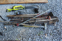 Sale Image for Large Public Auction