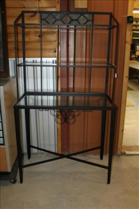 Sale Image for Large Public Auction