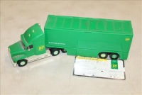 Sale Image for Large Public Auction