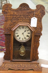 Sale Image for Super Antique Auction Online