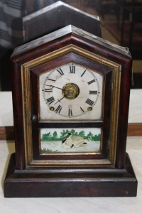 Sale Image for Super Antique Auction Online