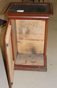 Sale Image for Super Antique Auction Online