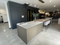 Sale Image for Beeck USA, LLC