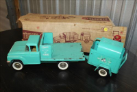 Sale Image for Large Public Auction