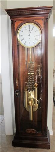 Sale Image for Large Public Auction