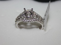 Sale Image for Christmas Jewelry Auction