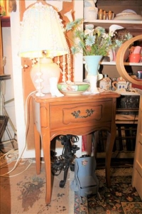 Sale Image for Marilyn's Antiques