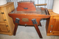 Sale Image for Large Public Auction