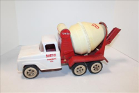 Sale Image for Large Public Auction