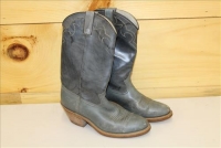 Sale Image for Large Public Auction