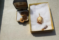 Sale Image for Real Estate & Contents