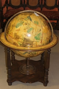 Sale Image for Super Antique Auction Online
