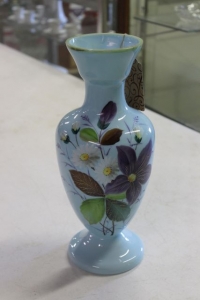 Sale Image for Super Antique Auction Online
