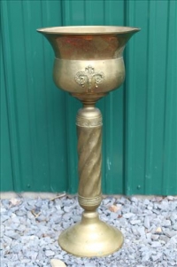 Sale Image for Large Public Auction