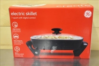 Sale Image for Large Public Auction