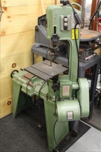 Sale Image for Large Public Auction