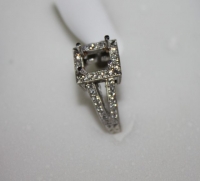 Sale Image for Christmas Jewelry Auction