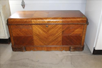 Sale Image for Large Public Auction