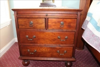 Sale Image for Large Public Auction